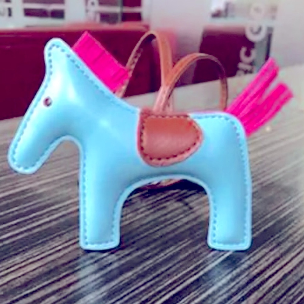 Giddy up! Horsey’s are coming  ❤️